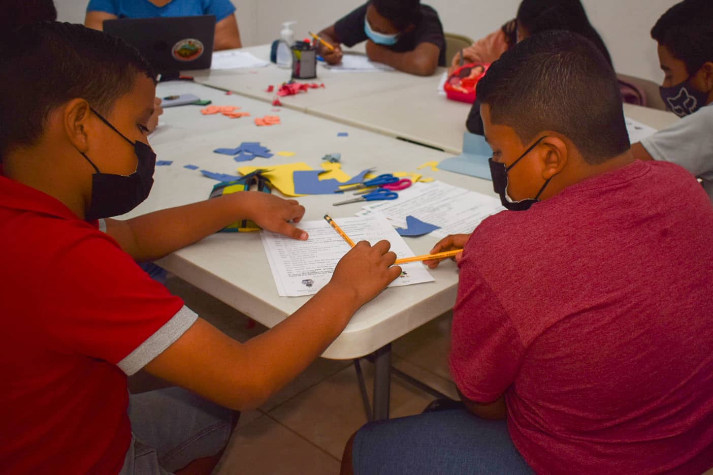 Clases de jóvenes en Lexis Tamarindo