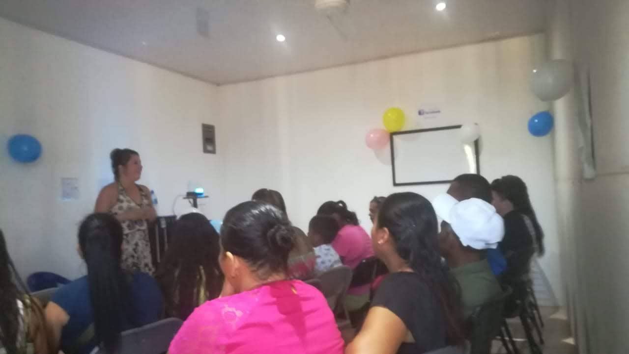 Clases de adultos en Lexis Tamarindo